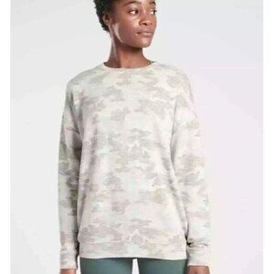 Athleta Pure Luxe Printed Sweatshirt Womens‎ XS Camo Gypsy Gray Athleisure Yoga